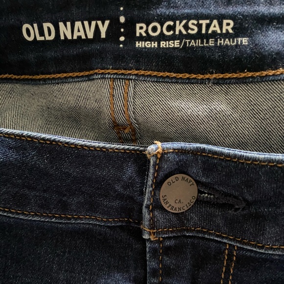 Old Navy Rockstar Jeans - Picture 3 of 4